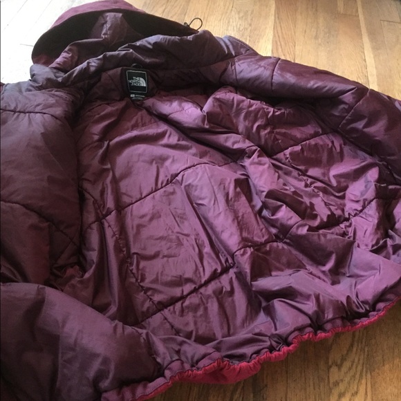 North Face Mens Insulated Ski and Snowboard Jacket - Picture 3 of 5